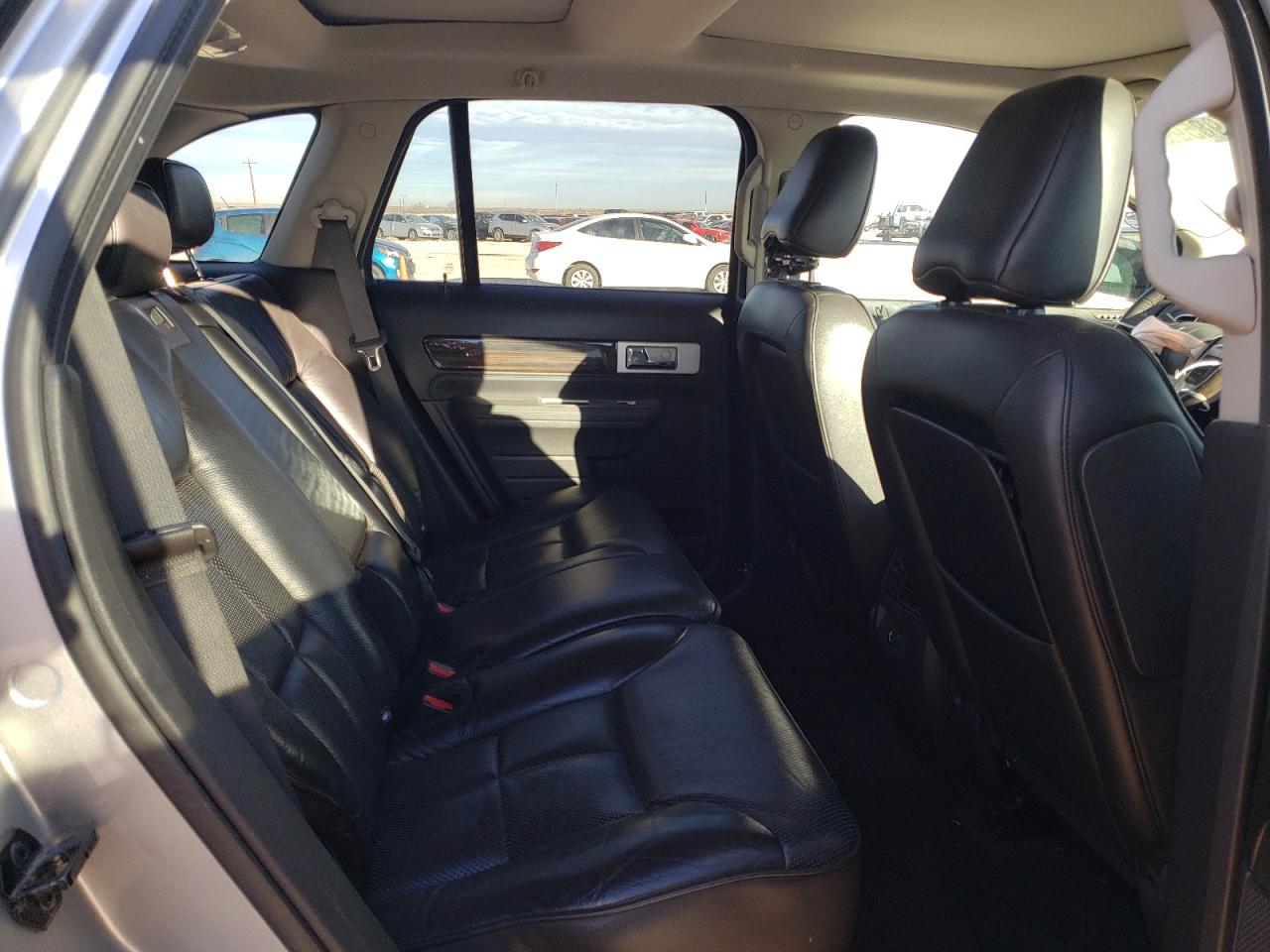 Photo 6 from auction – 2009 LINCOLN MKX with VIN 2LMDU68C69BJ09808