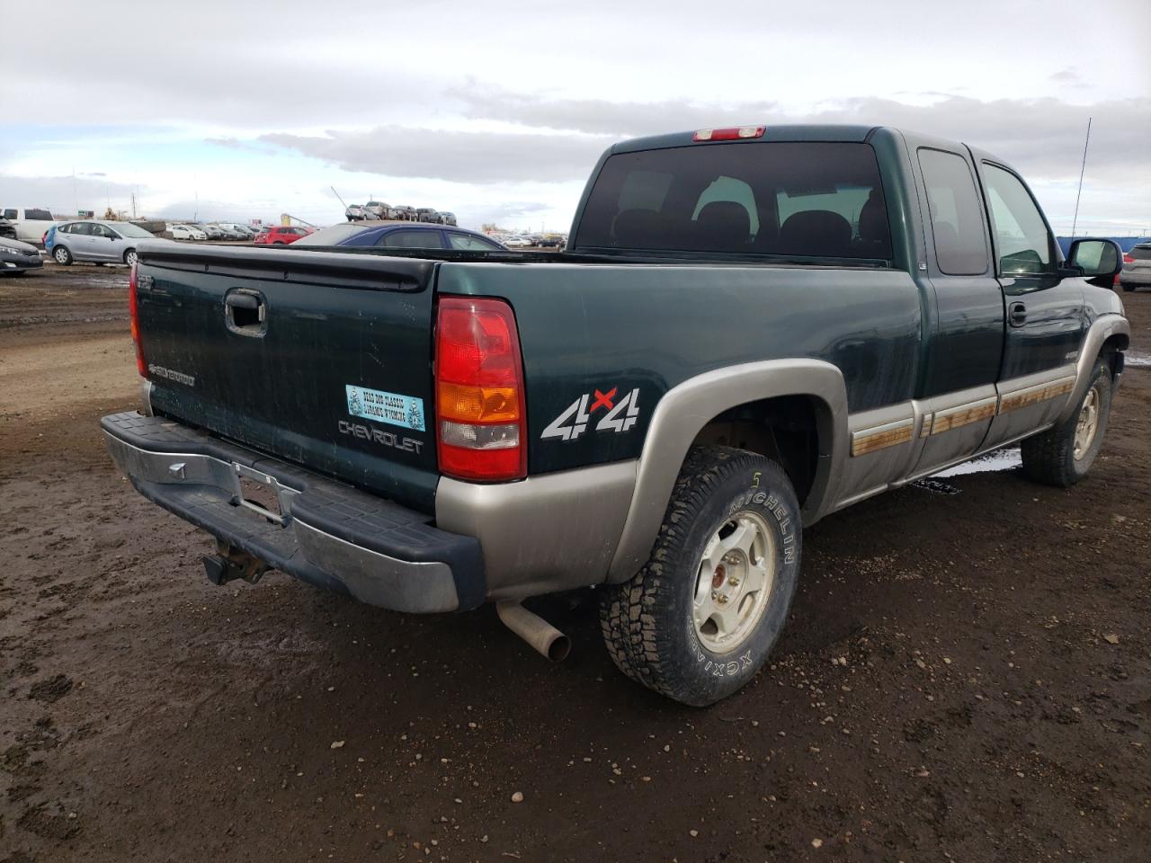 Photo 4 from auction – 2001 CHEVROLET SILVERADO with VIN 2GCEK19T011370373