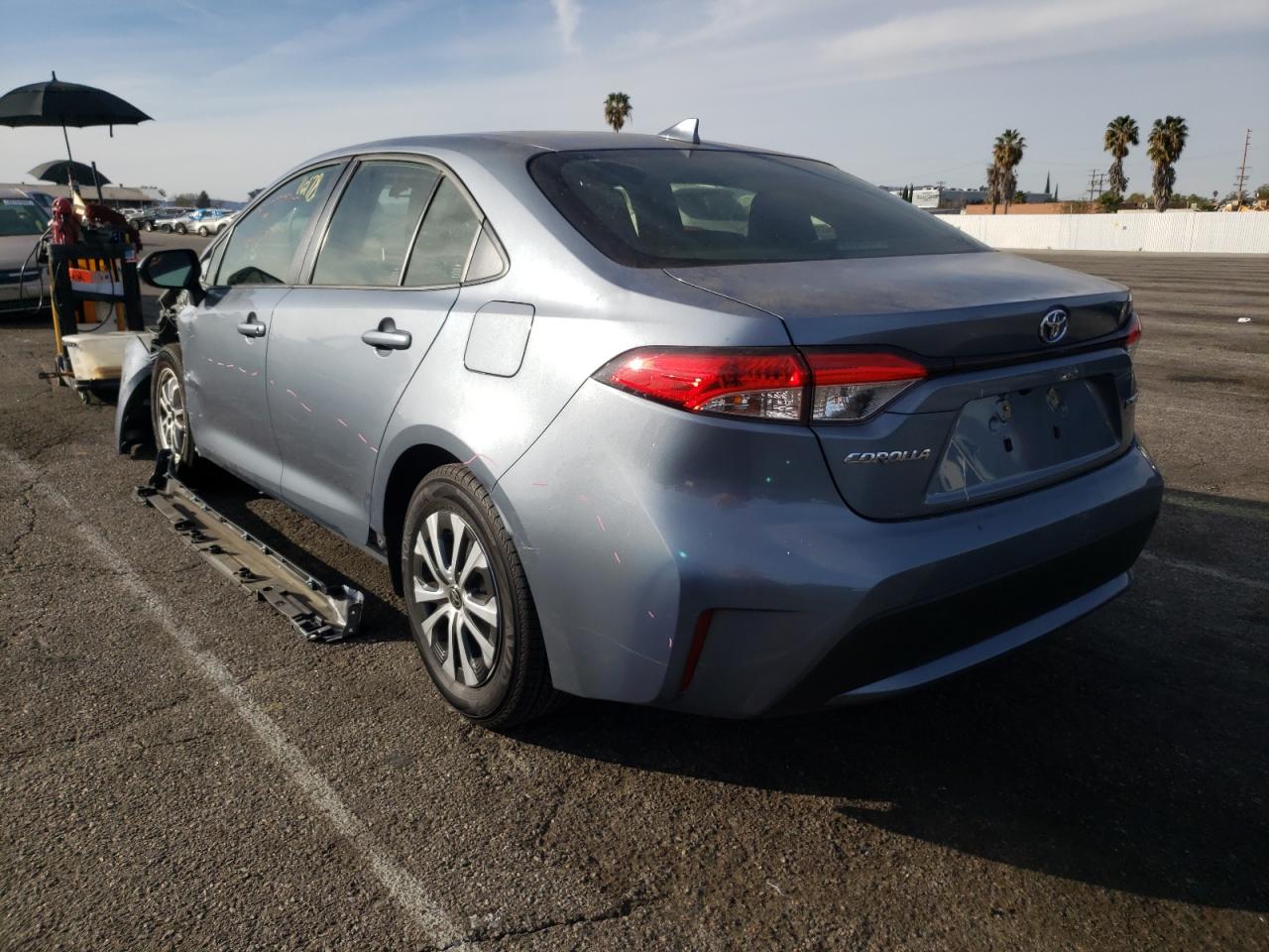 Photo 3 from auction – 2021 TOYOTA COROLLA LE with VIN JTDEAMDE3MJ027774