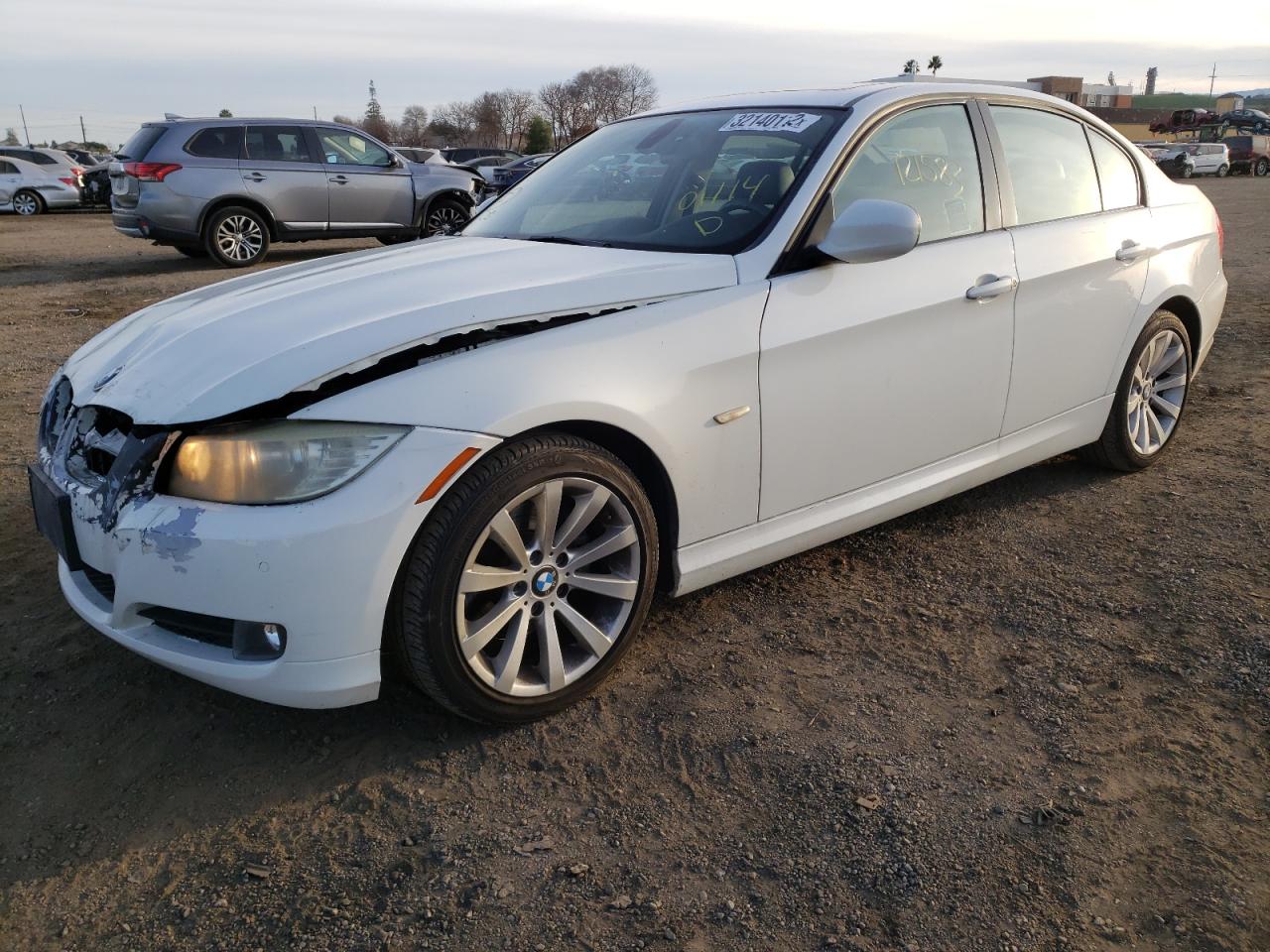 Photo 2 from auction – 2011 BMW 328 I SULE with VIN WBAPH5G51BNN59341