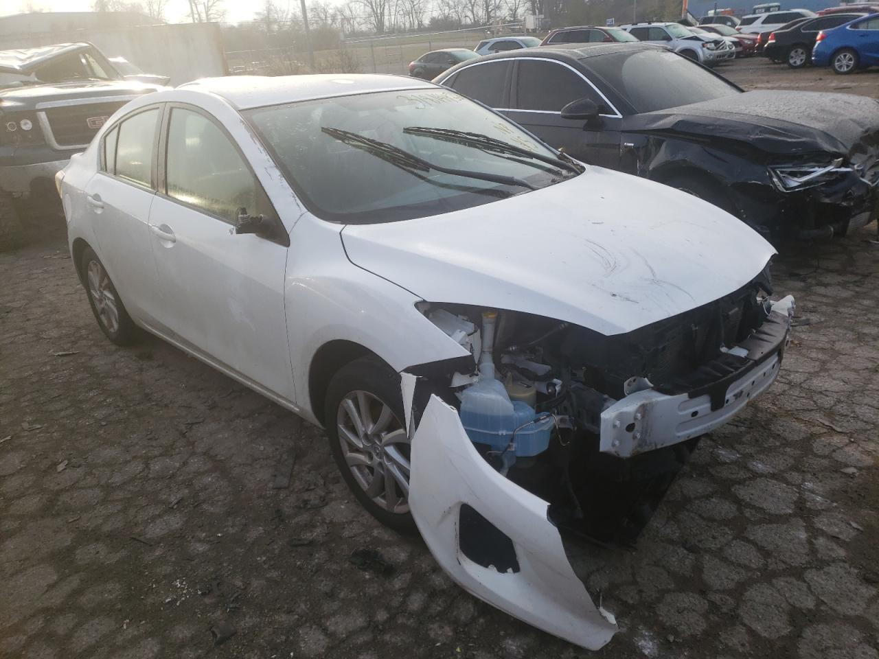 MAZDA 3 I 2012 with VIN JM1BL1V74C1680396 - Photo from auction