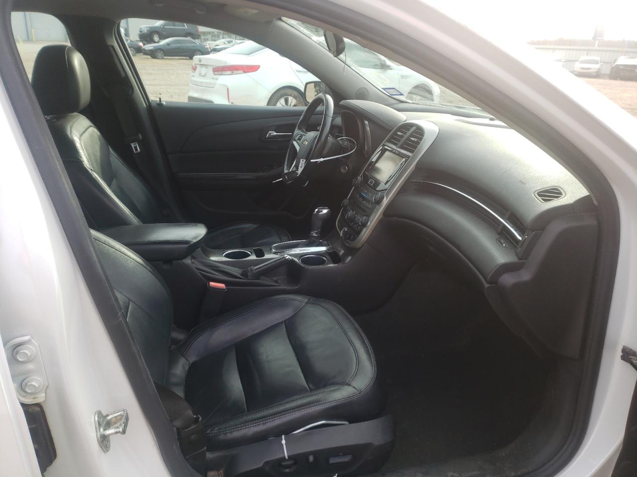 Photo 5 from auction – 2016 CHEVROLET MALIBU LIM with VIN 1G11E5SA9GU159569