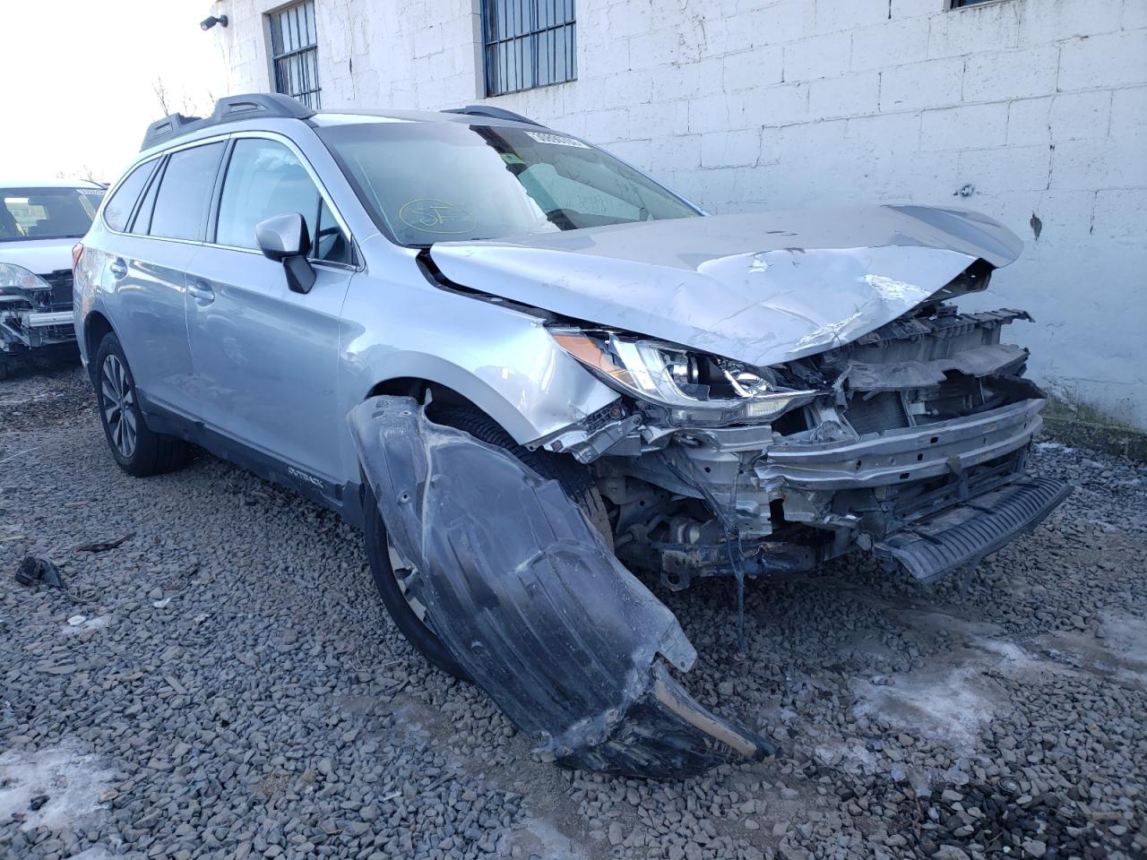 SUBARU OUTBACK 2. 2015 with VIN 4S4BSAJC5F3278008 - Photo from auction