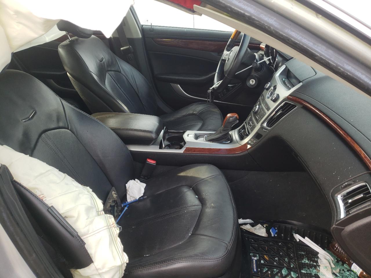 Photo 5 from auction – 2011 CADILLAC CTS LUXURY with VIN 1G6DE5EY9B0170619