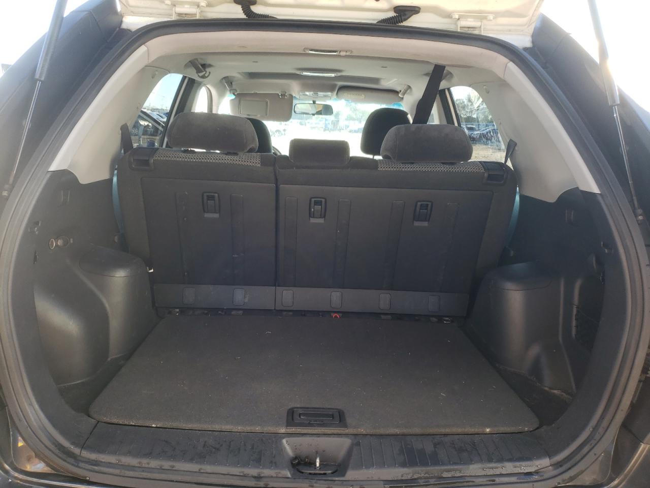 Photo 9 from auction – 2008 KIA SPORTAGE E with VIN KNDJE723387465896