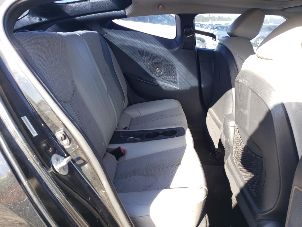 Photo 6 from auction – 2012 HYUNDAI VELOSTER with VIN KMHTC6AD7CU054784