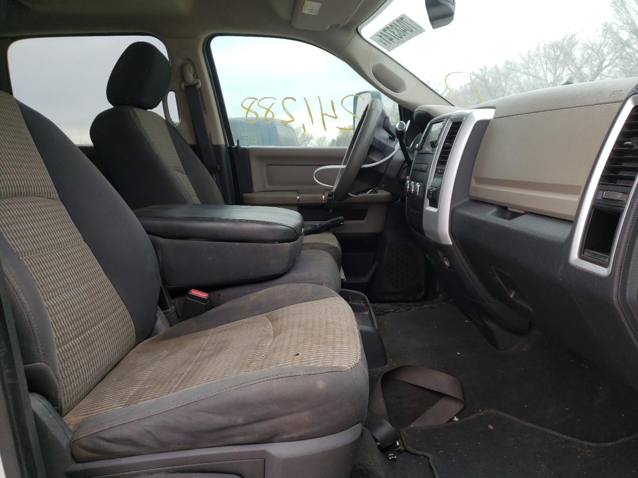 Photo 5 from auction – 2010 DODGE RAM 3500 with VIN 3D73Y4HL0AG142699