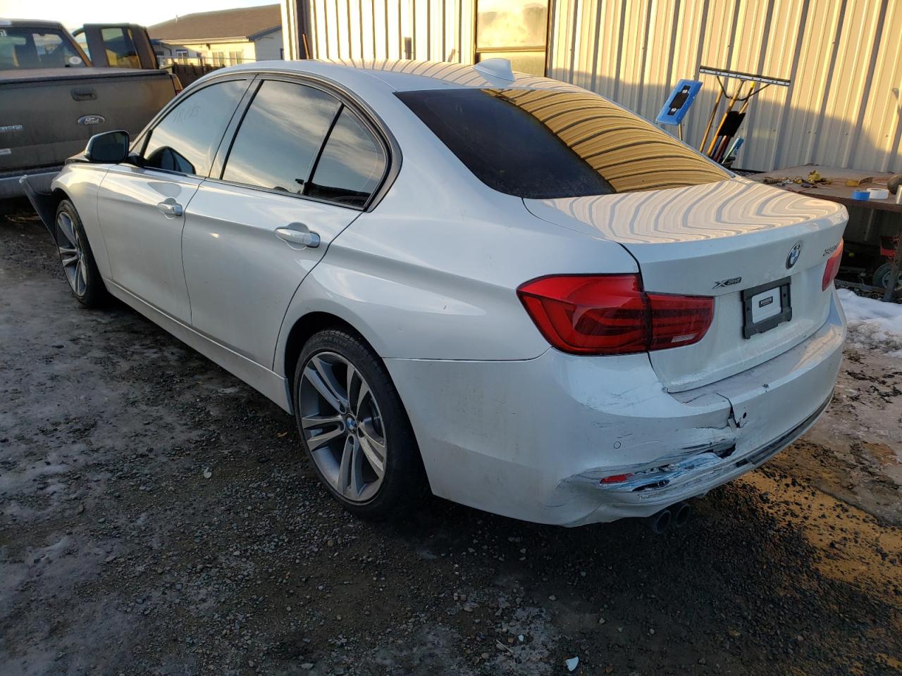Photo 3 from auction – 2017 BMW 330 XI with VIN WBA8D9C34HA005819