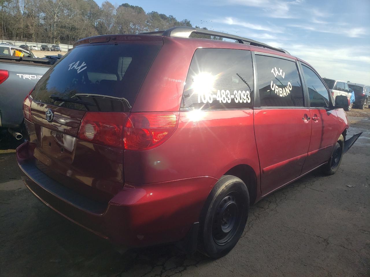Photo 4 from auction – 2006 TOYOTA SIENNA XLE with VIN 5TDZA22C06S551817