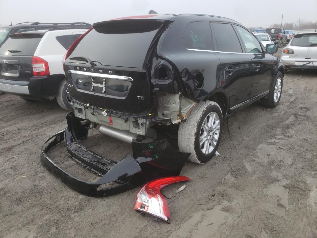 Photo 4 from auction – 2016 VOLVO XC60 T5 PR with VIN YV440MDK9G2926560