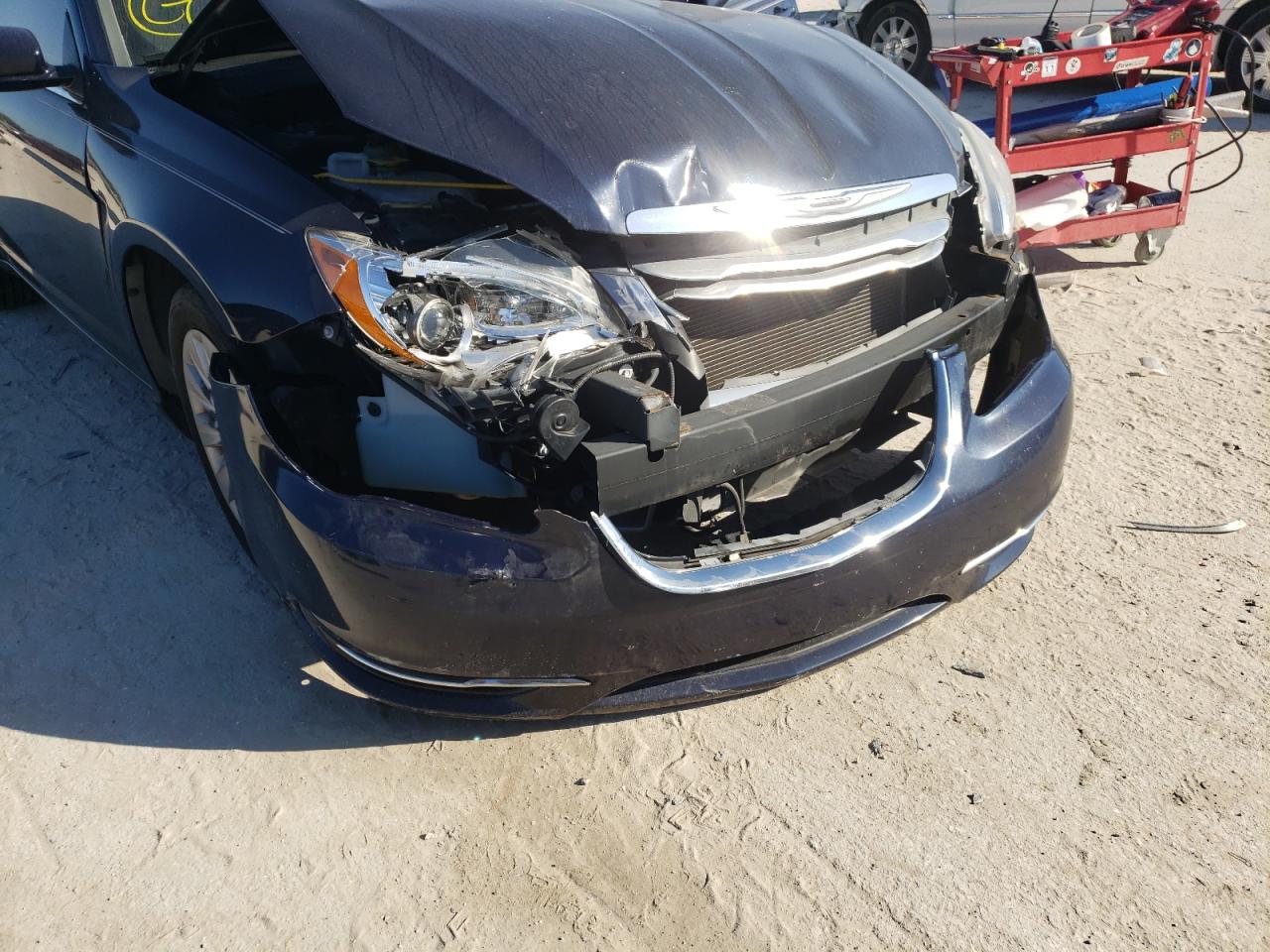 Photo 9 from auction – 2014 CHRYSLER 200 LX with VIN 1C3CCBAB2EN175817