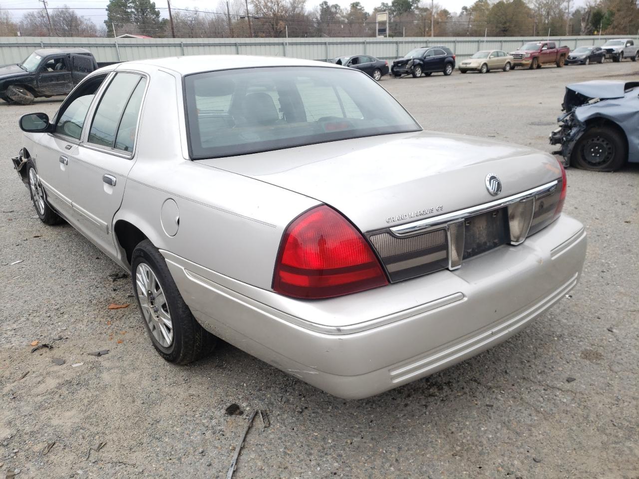 Photo 3 from auction – 2007 MERCURY GRAND MARQ with VIN 2MEFM74V17X609492
