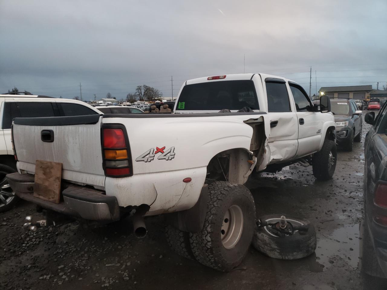 Photo 4 from auction – 2006 CHEVROLET SILVERADO with VIN 1GCJK33D76F176371