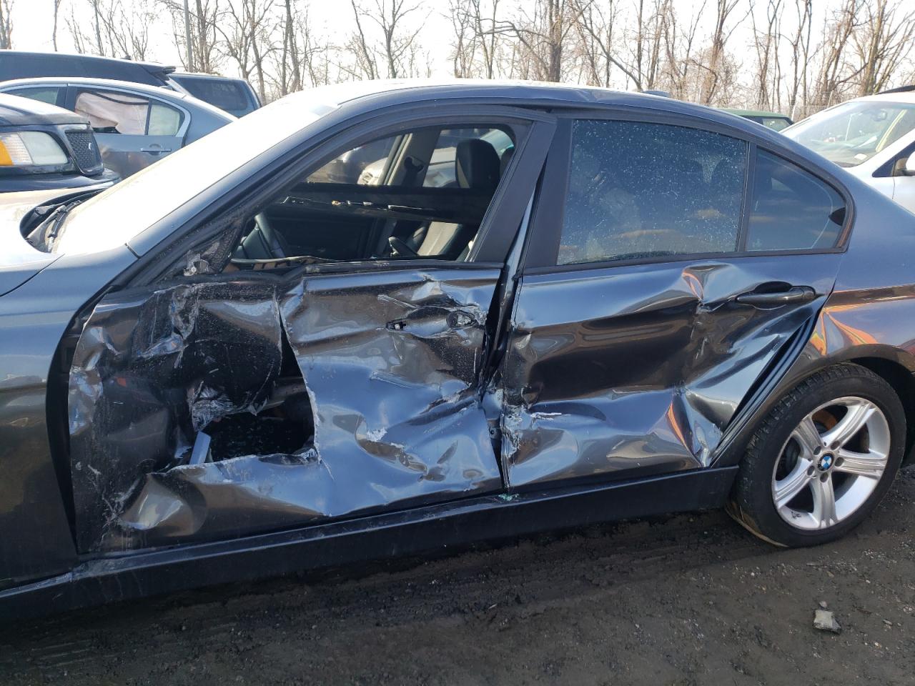 Photo 9 from auction – 2013 BMW 3 SERIES with VIN WBA3B5C57DF591598
