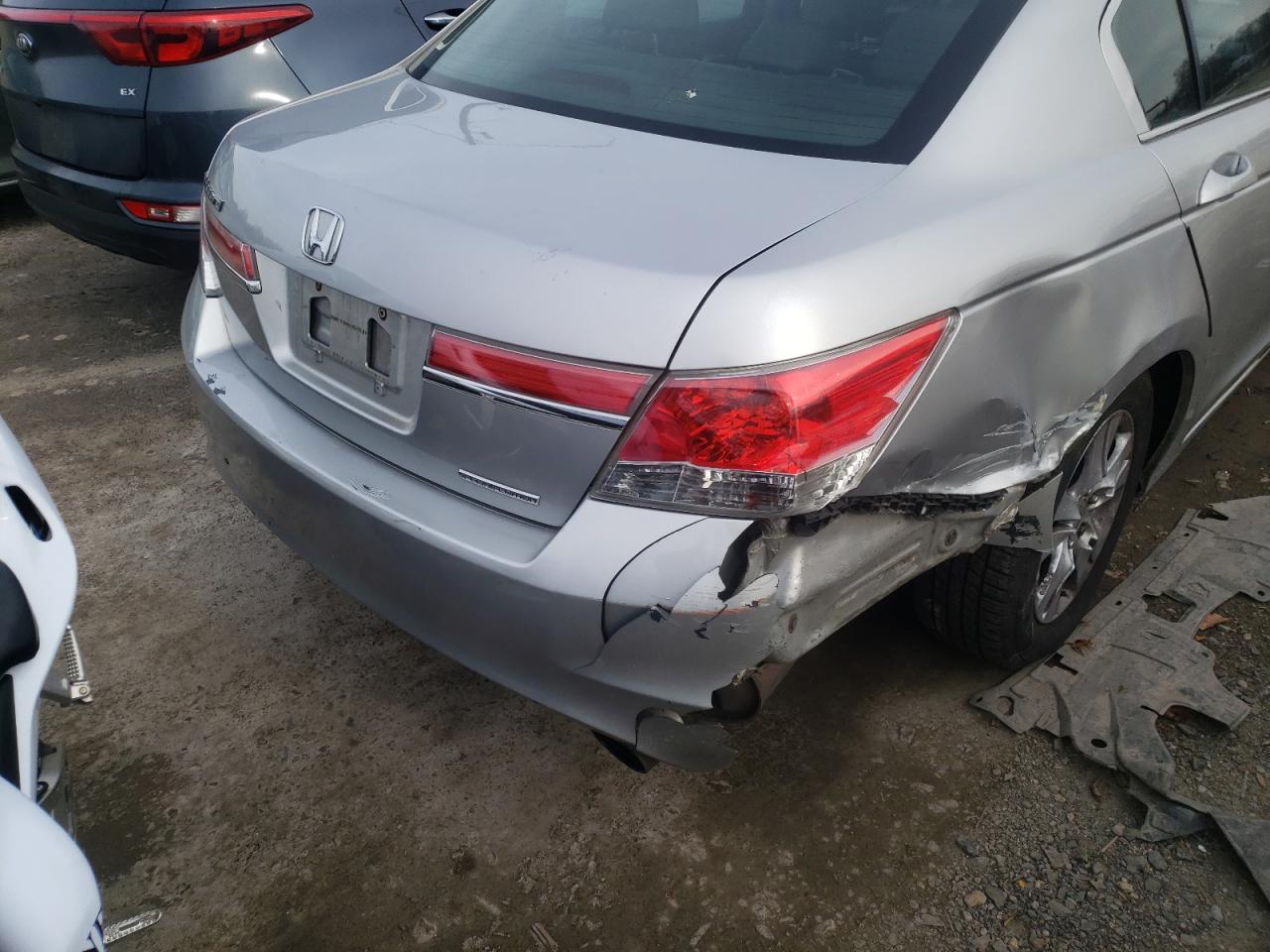 Photo 9 from auction – 2011 HONDA ACCORD SE with VIN 1HGCP2F67BA054037