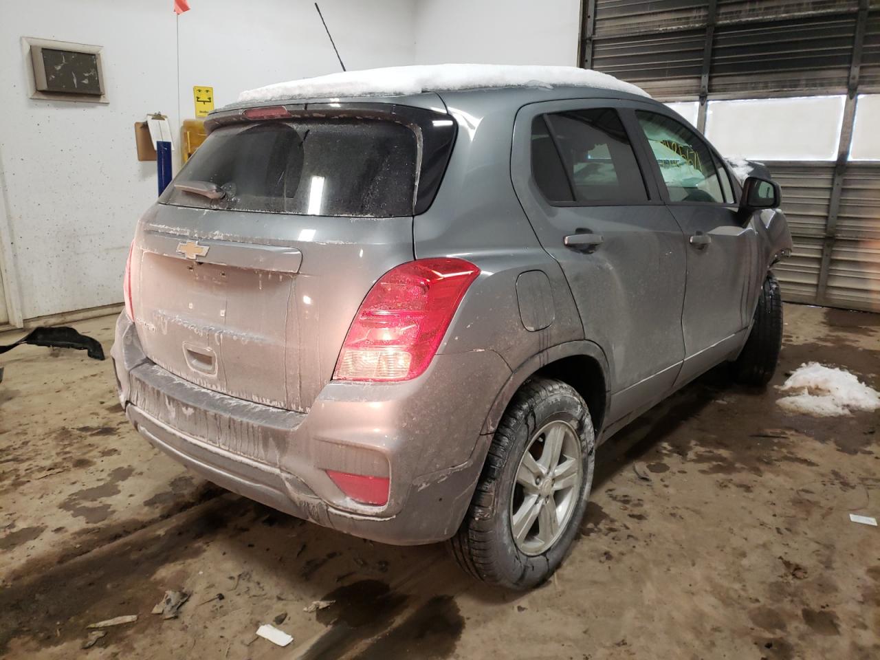 Photo 4 from auction – 2020 CHEVROLET TRAX LS with VIN 3GNCJNSB7LL207828