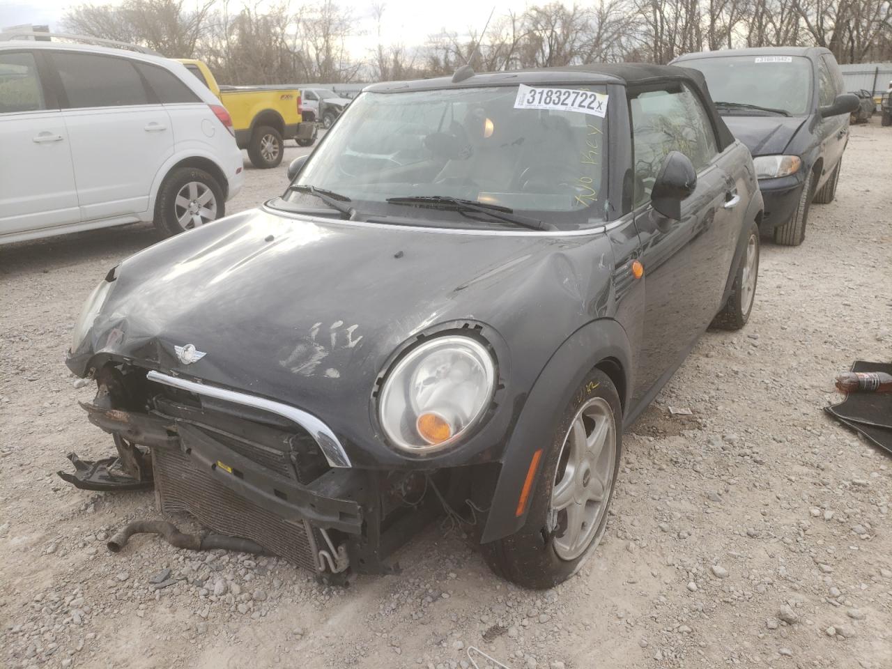 Photo 2 from auction – 2010 MINI COOPER with VIN WMWMR3C57ATU97612