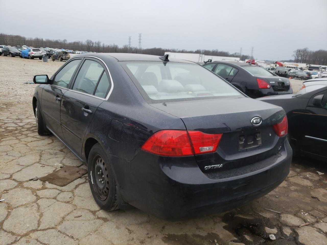 Photo 3 from auction – 2009 KIA OPTIMA LX with VIN KNAGE228795305653