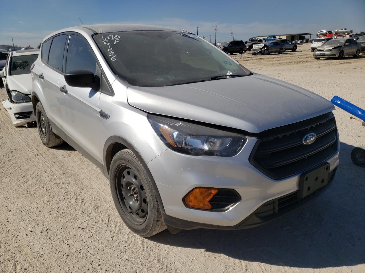 Photo 1 from auction – 2018 FORD ESCAPE S with VIN 1FMCU0F72JUA63712