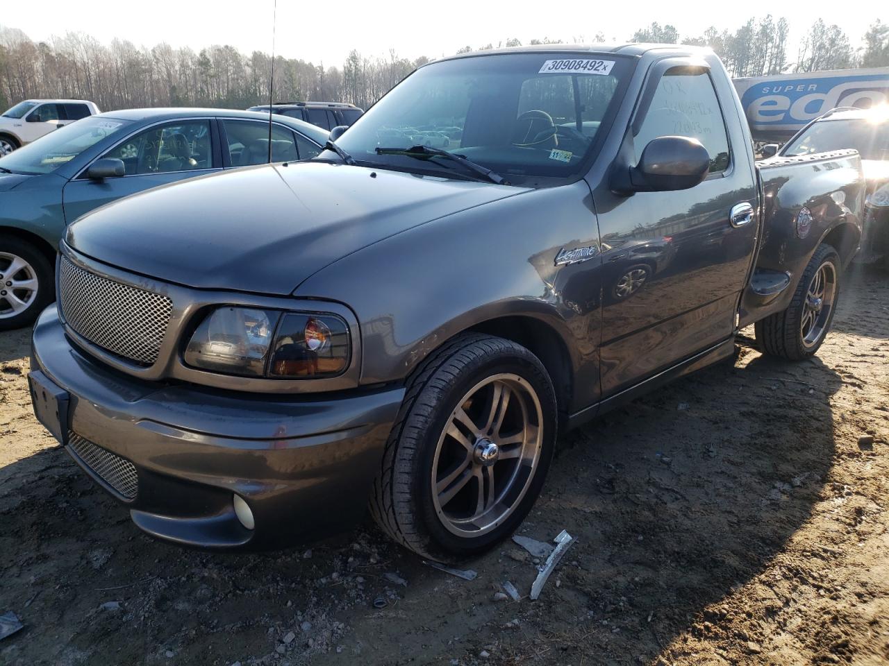 Photo 2 from auction – 2004 FORD F150 SVT L with VIN 2FTRF07354CA09362