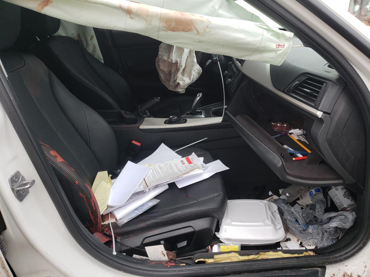 Zdjęcie 5 z aukcji – 2014 BMW 320 I z VIN WBA3B1G51ENS79092