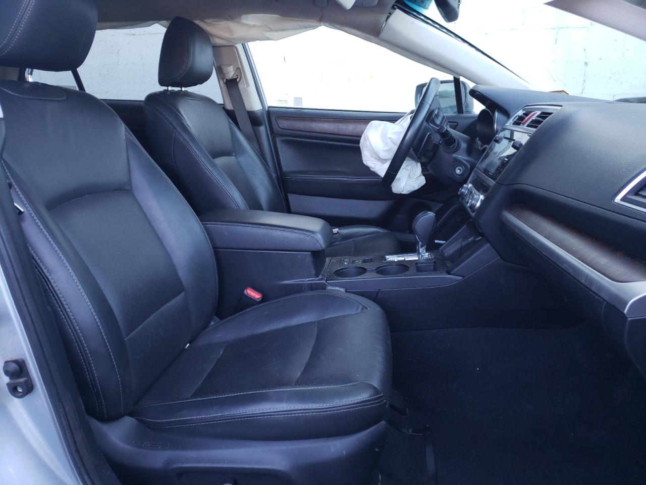 Photo 5 from auction – 2015 SUBARU OUTBACK 2. with VIN 4S4BSAJC5F3278008