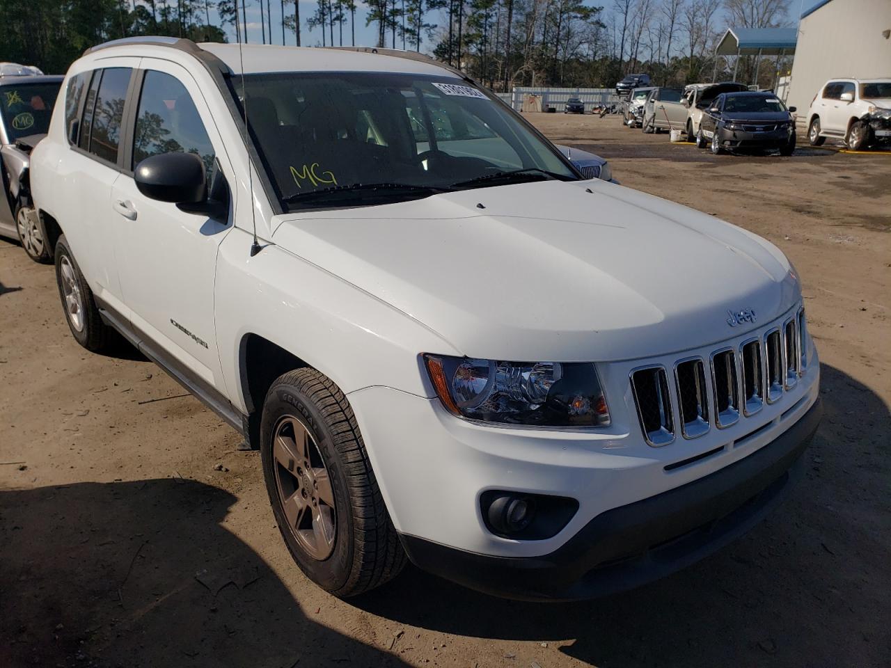 JEEP COMPASS SP 2014 مع رقم تعريف المركبة 1C4NJCBA5ED777140 - صورة من المزاد