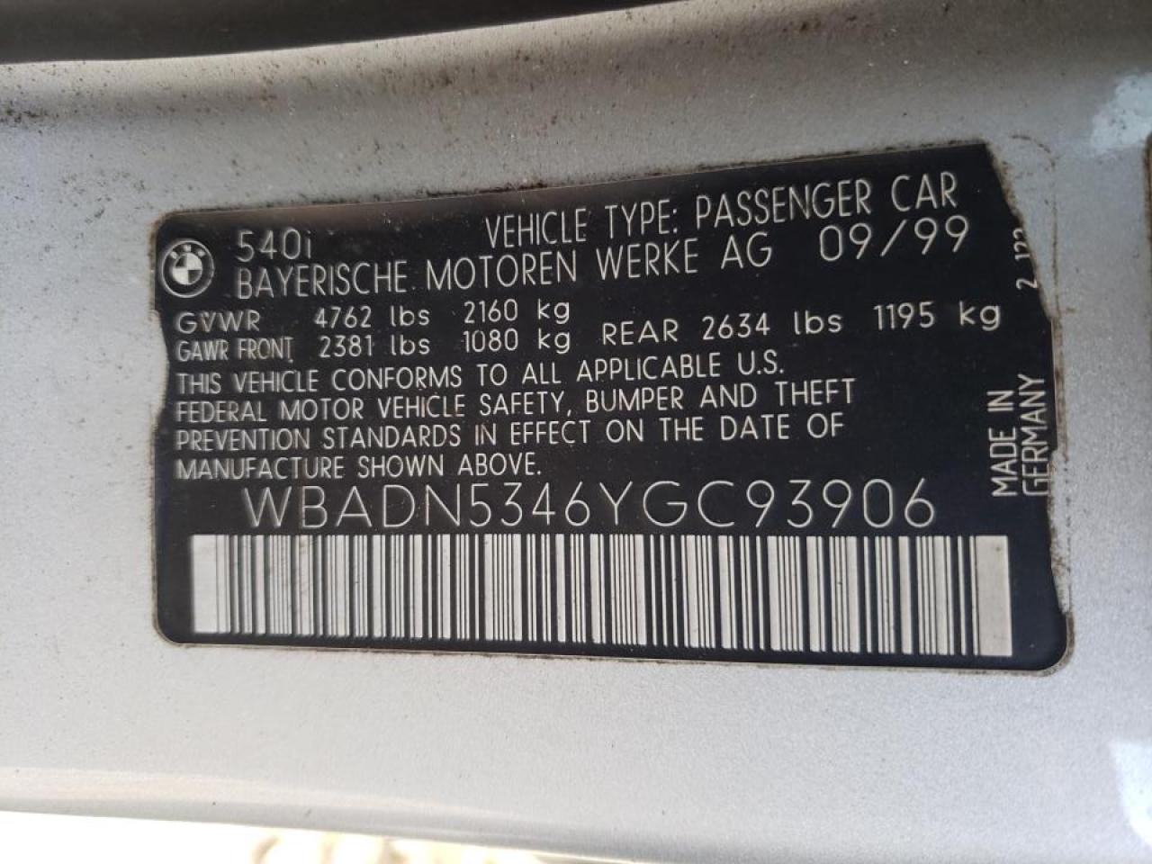 Photo 10 from auction – 2000 BMW 540 I with VIN WBADN5346YGC93906