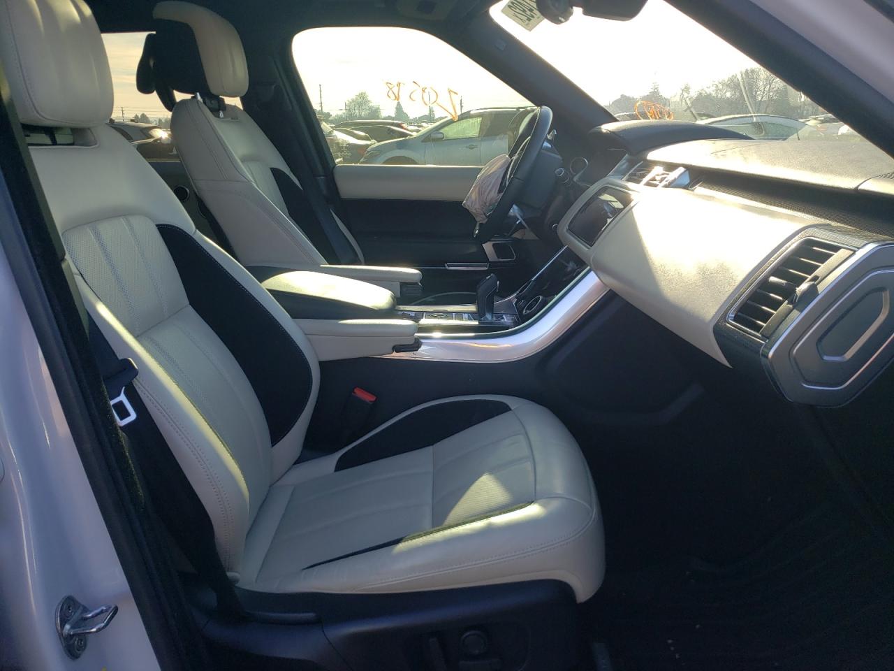 Photo 5 from auction – 2020 LAND ROVER RANGE ROVE with VIN SALWR2SE5LA738078
