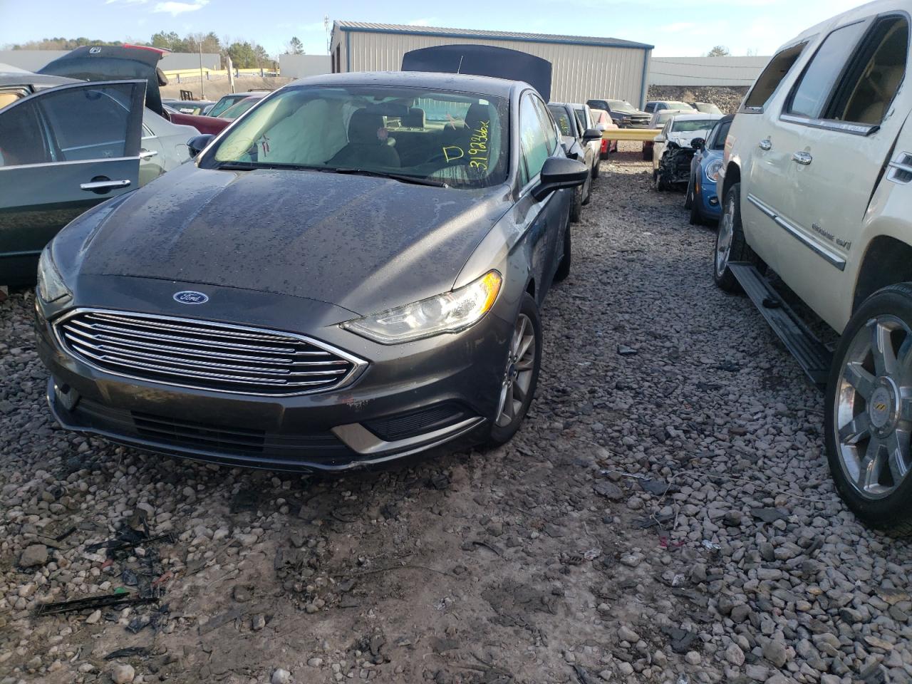 Photo 2 from auction – 2017 FORD FUSION SE with VIN 3FA6P0HD9HR363430