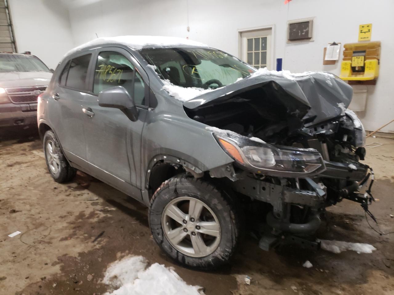 CHEVROLET TRAX LS 2020 with VIN 3GNCJNSB7LL207828 - Photo from auction