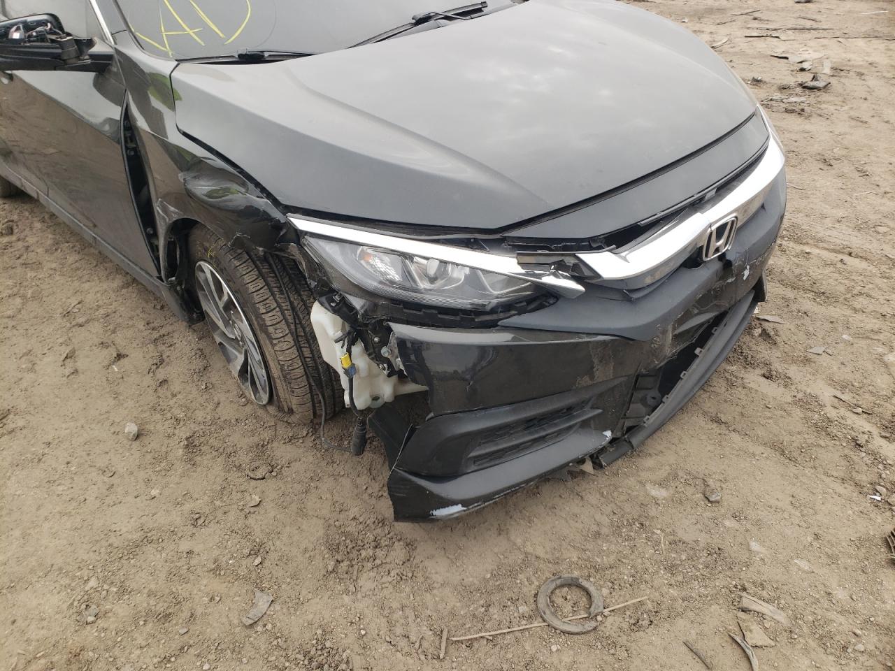Photo 9 from auction – 2018 HONDA CIVIC EX with VIN 2HGFC2F76JH504259