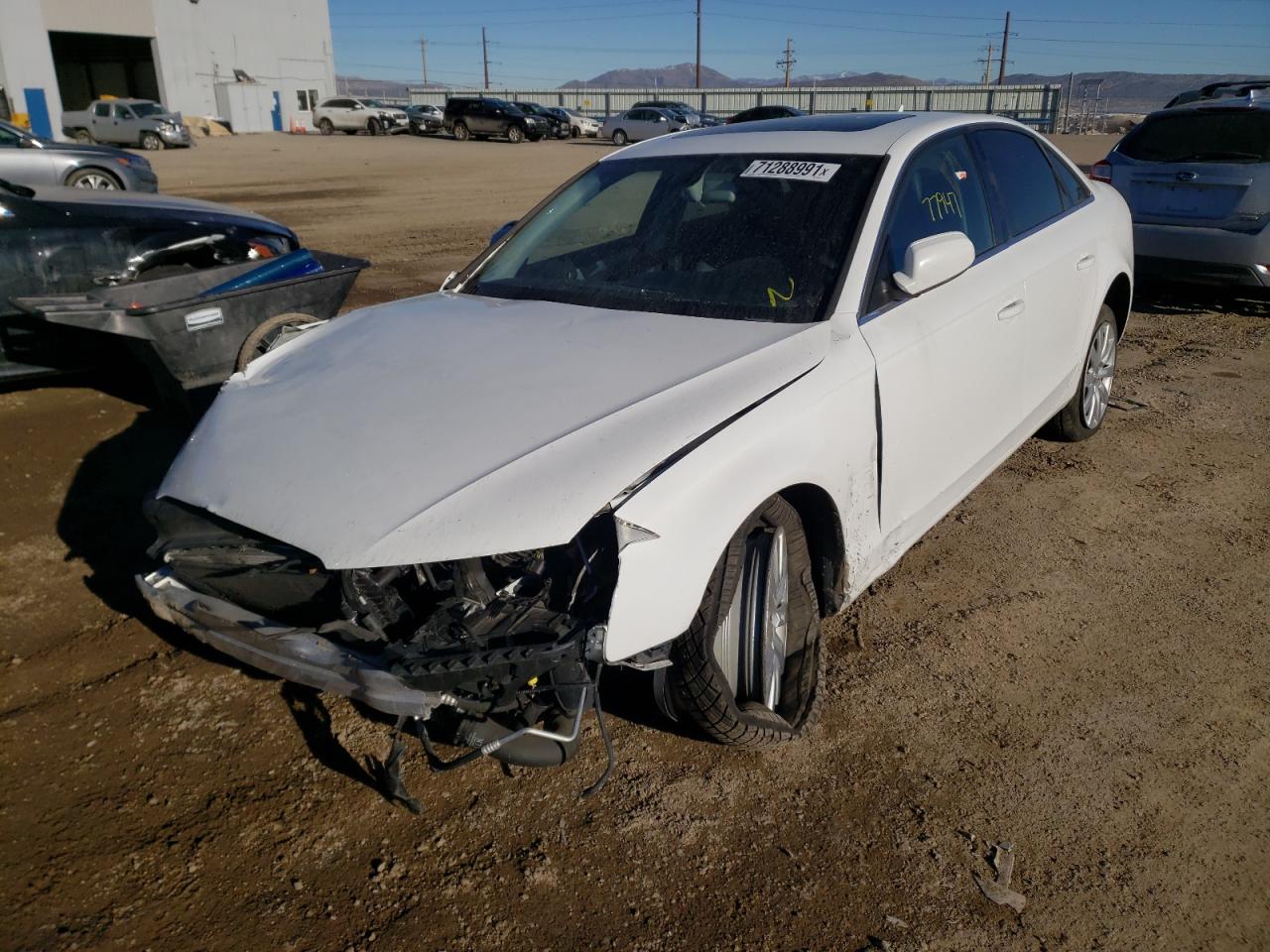 Фото 2 с аукциона – 2013 AUDI A4 PREMIUM с VIN WAUBFAFL0DN035769