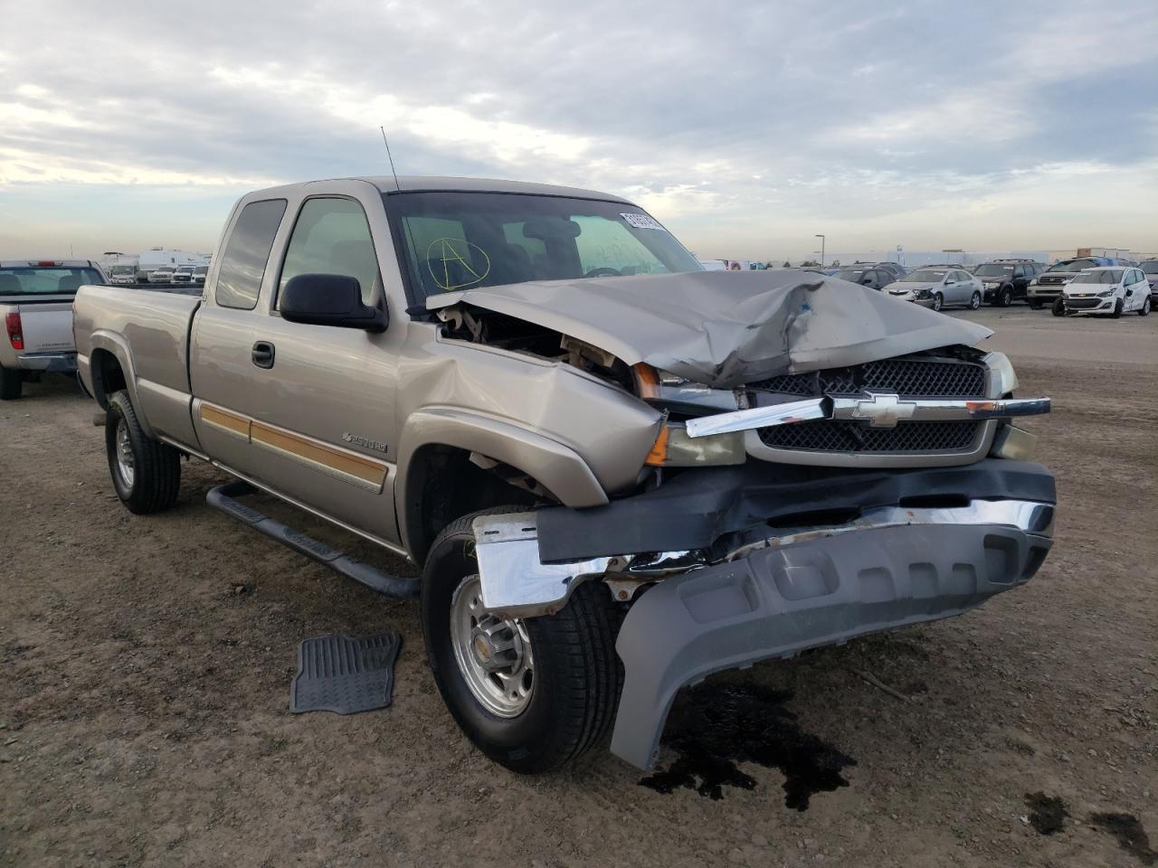 CHEVROLET SILVERADO 2003 with VIN 1GCHC29U73E181648 - Photo from auction