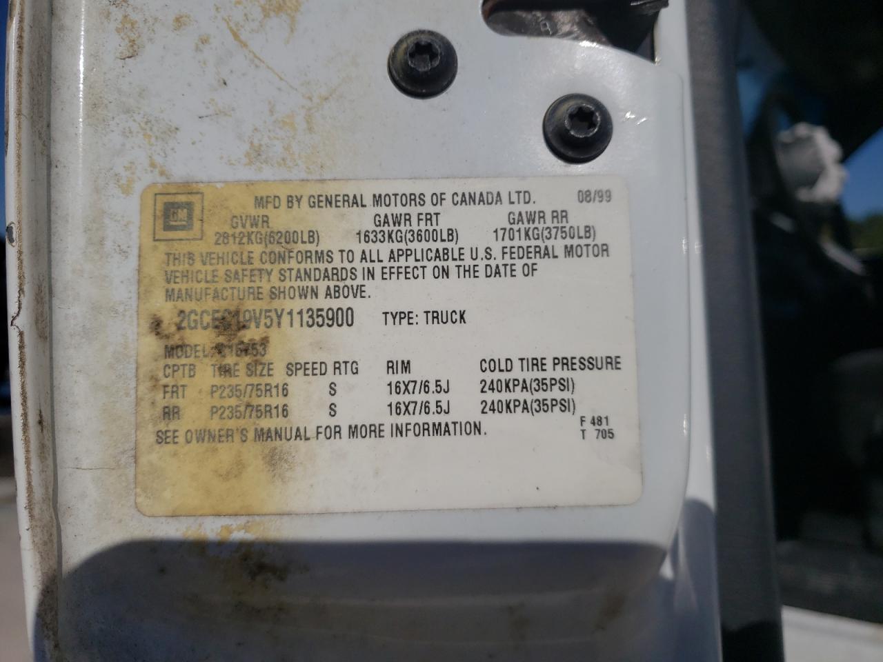 Photo 10 from auction – 2000 CHEVROLET SILVERADO with VIN 2GCEC19V5Y1135900
