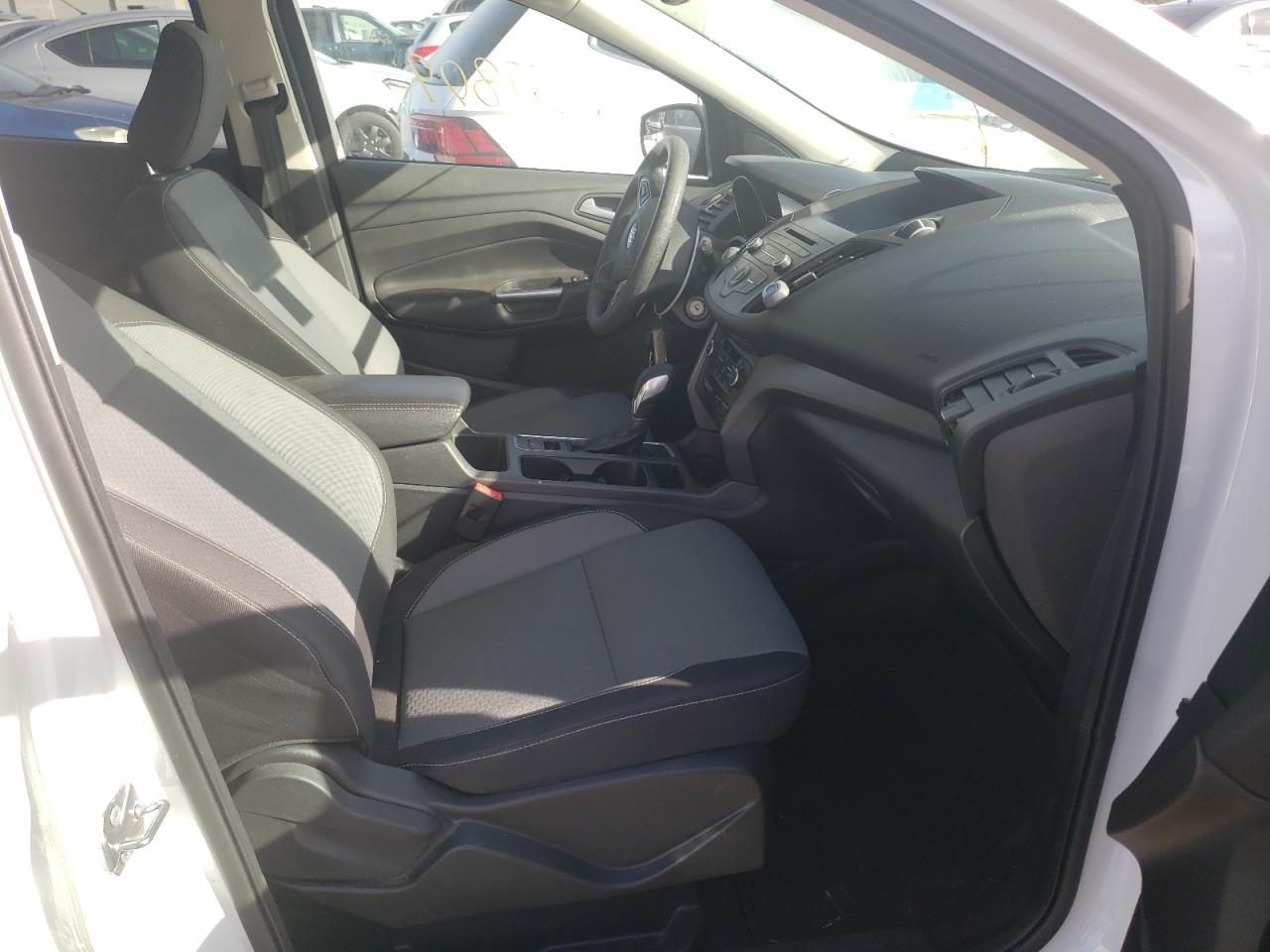 Photo 5 from auction – 2018 FORD ESCAPE SE with VIN 1FMCU0G99JUC63339
