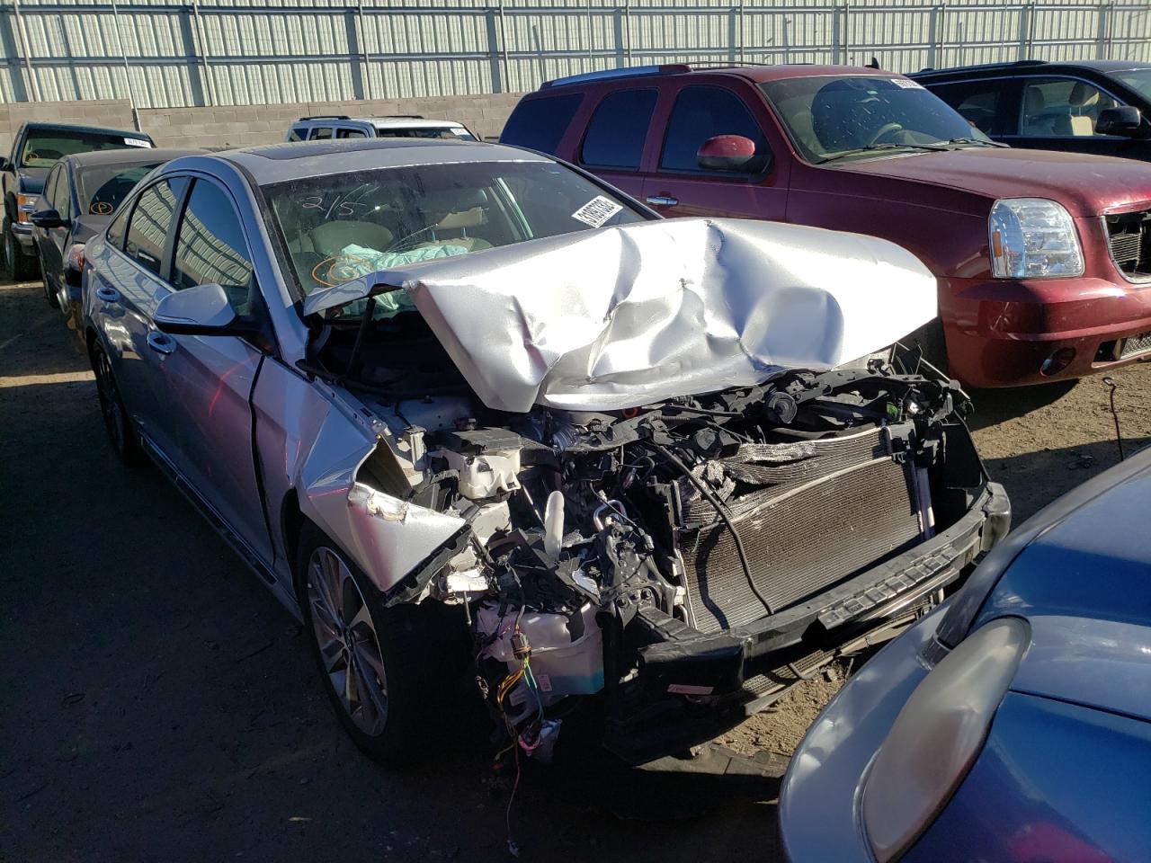 HYUNDAI SONATA SPO 2016 with VIN 5NPE34AF5GH413679 - Photo from auction