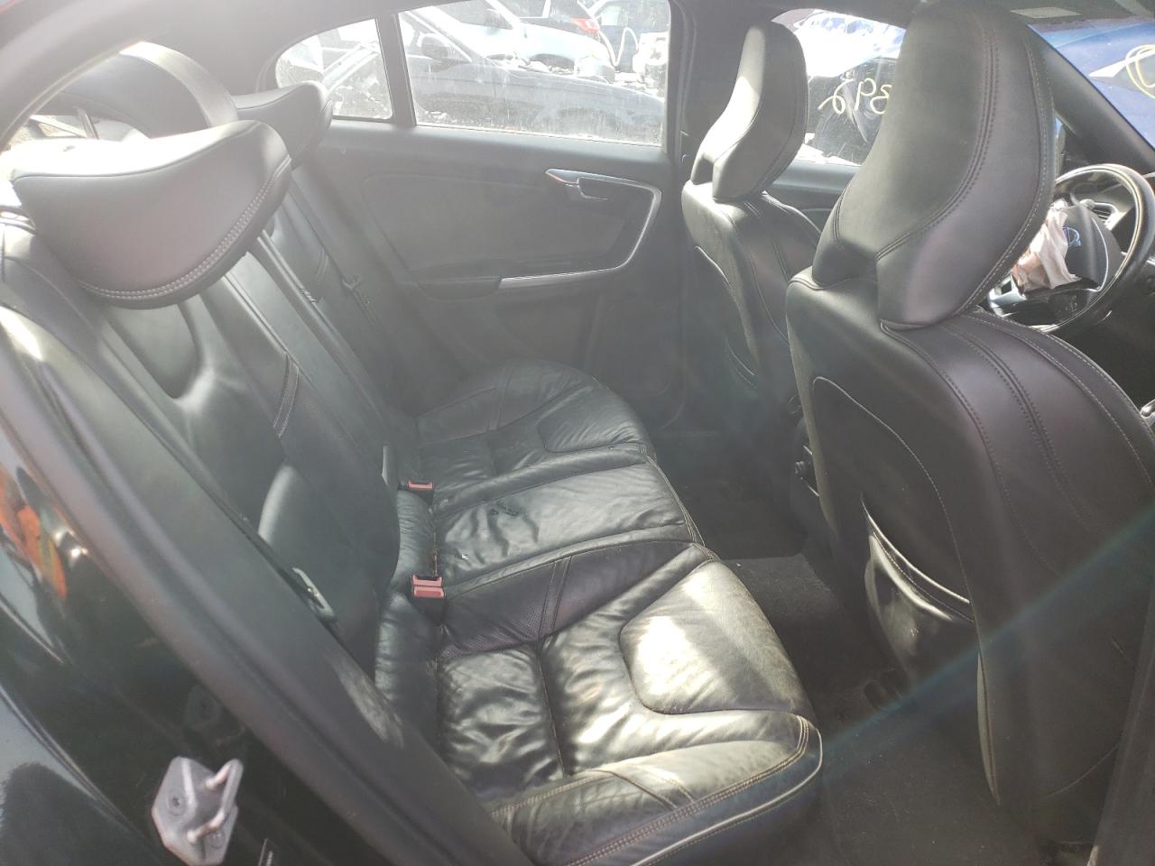 Photo 6 from auction – 2015 VOLVO S60 PLATIN with VIN YV1902TH8F1306140