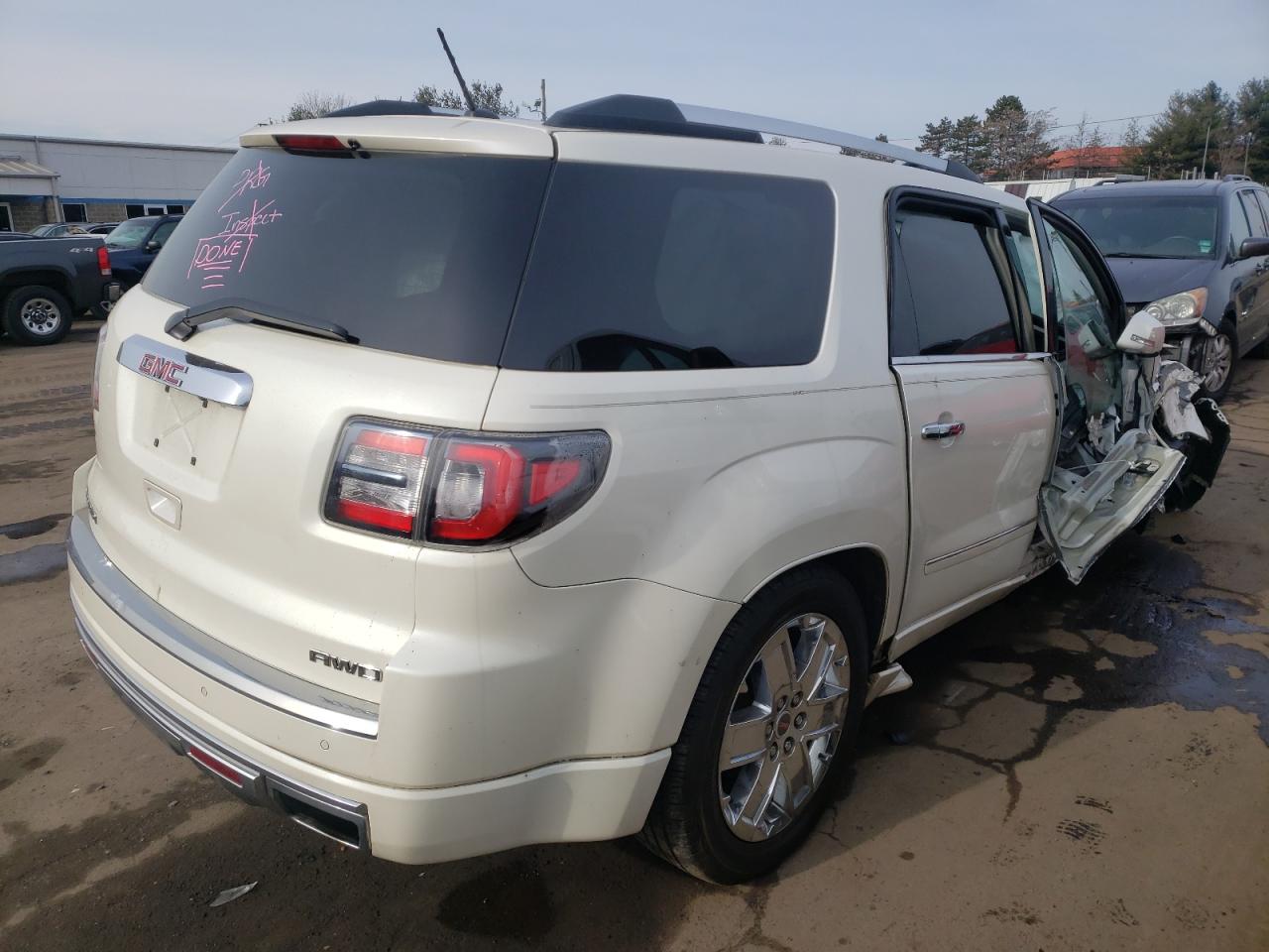 Photo 4 from auction – 2014 GMC ACADIA DEN with VIN 1GKKVTKD2EJ238885