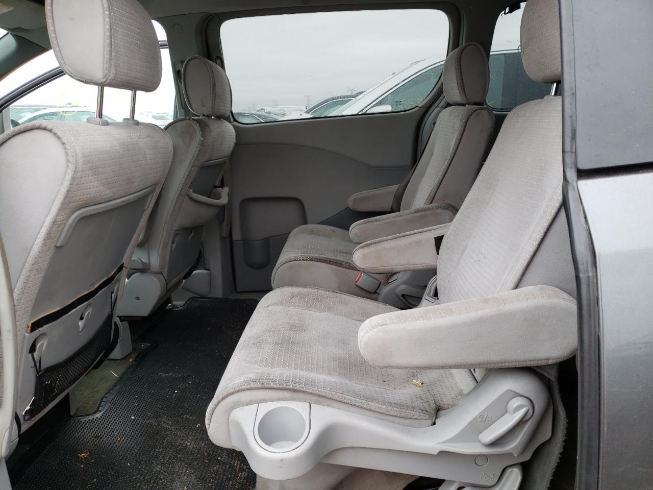 Photo 6 from auction – 2004 NISSAN QUEST S with VIN 5N1BV28U44N313201