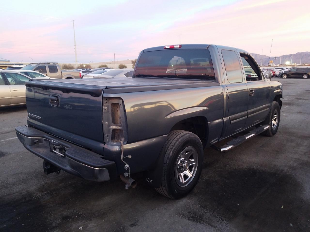 Photo 4 from auction – 2007 CHEVROLET SILVERADO with VIN 1GCEC19T17Z136434