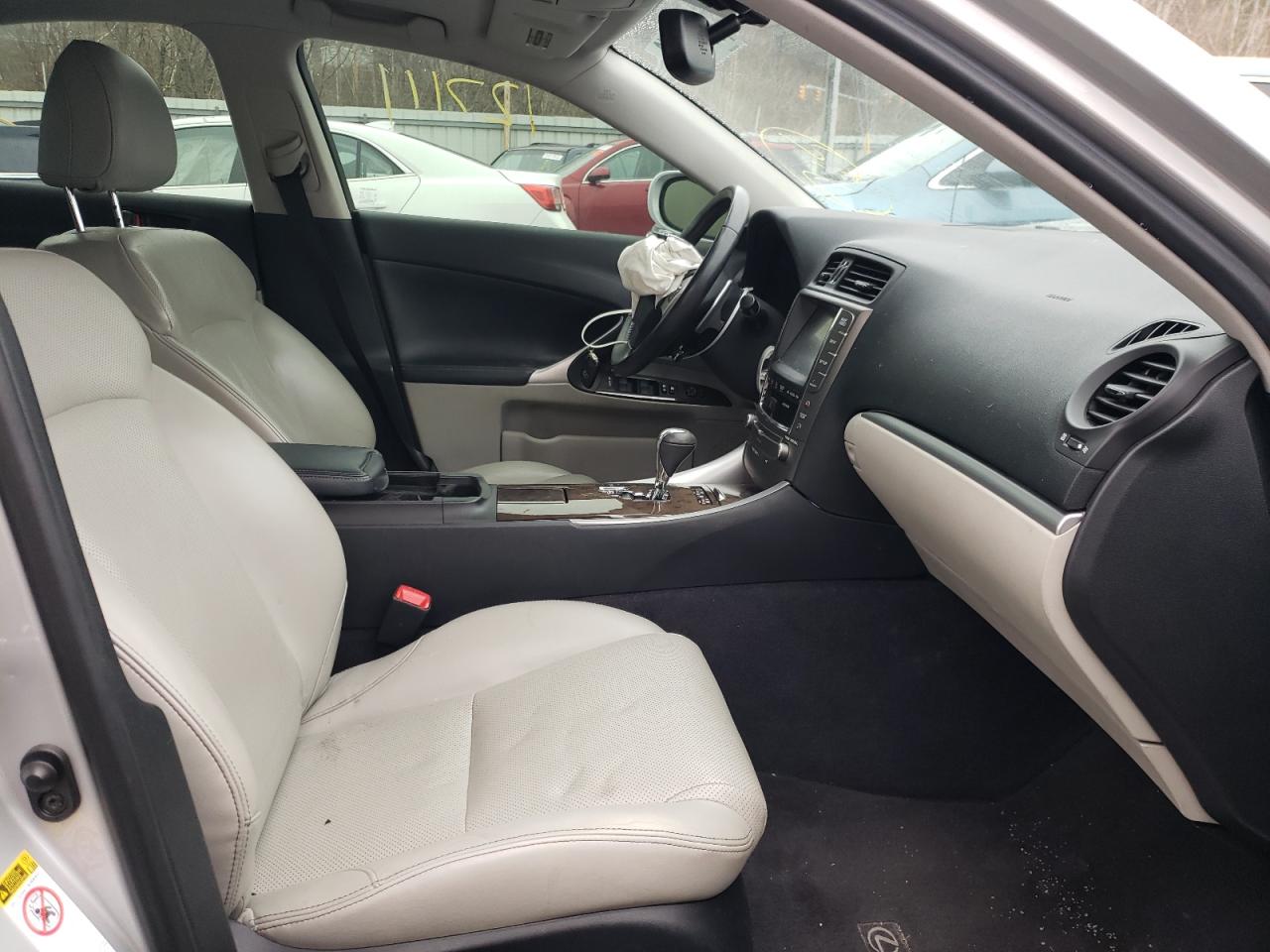 Photo 5 from auction – 2013 LEXUS IS 350 with VIN JTHCE5C20D5003027