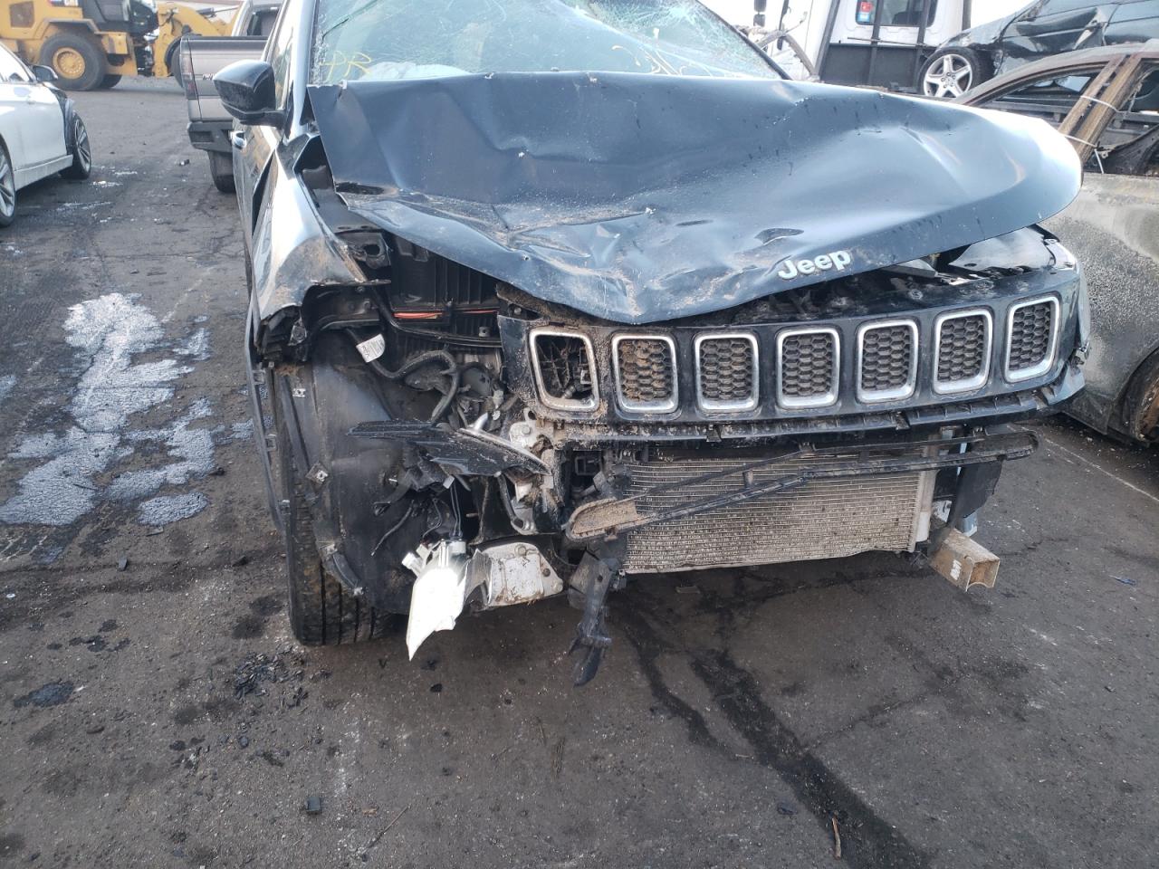 Photo 9 from auction – 2019 JEEP COMPASS LA with VIN 3C4NJDBB5KT703267