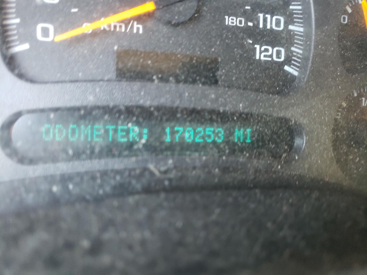 Photo 8 from auction – 2003 CHEVROLET SILVERADO with VIN 1GCEC14T53Z202615