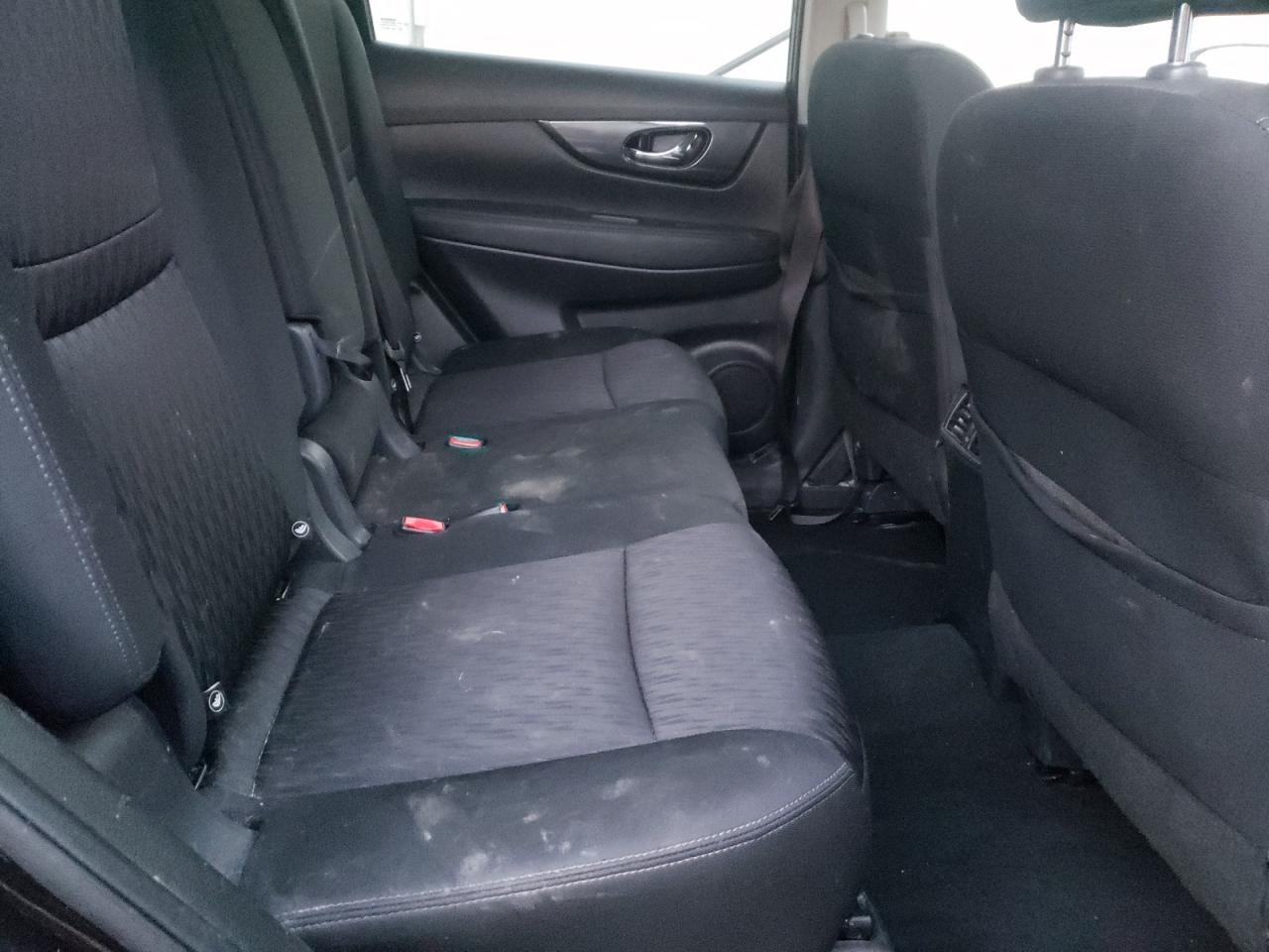 Photo 6 from auction – 2019 NISSAN ROGUE S with VIN KNMAT2MV8KP551073