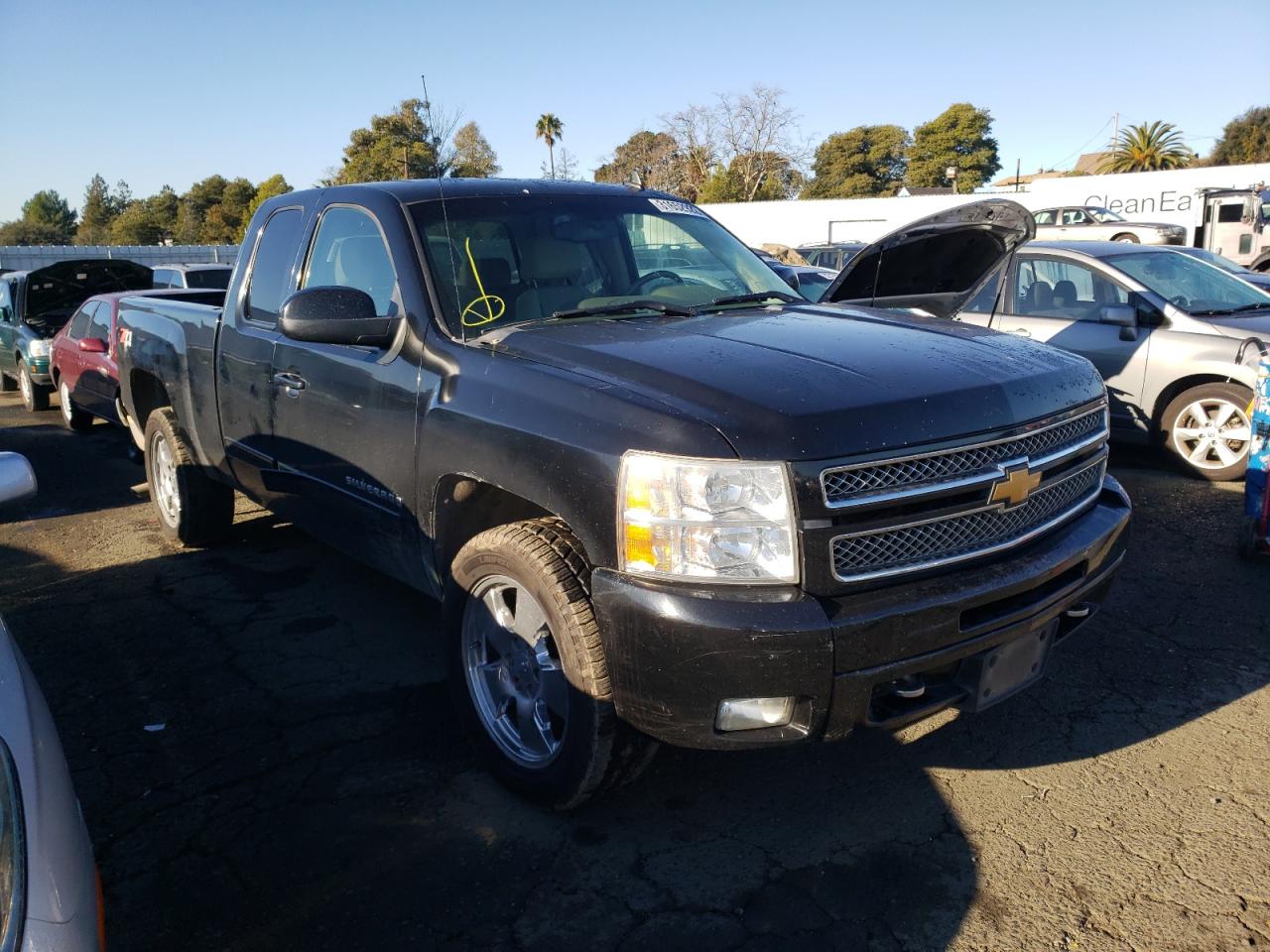 CHEVROLET SILVERADO 2012 with VIN 1GCRKSE75CZ302919 - Photo from auction