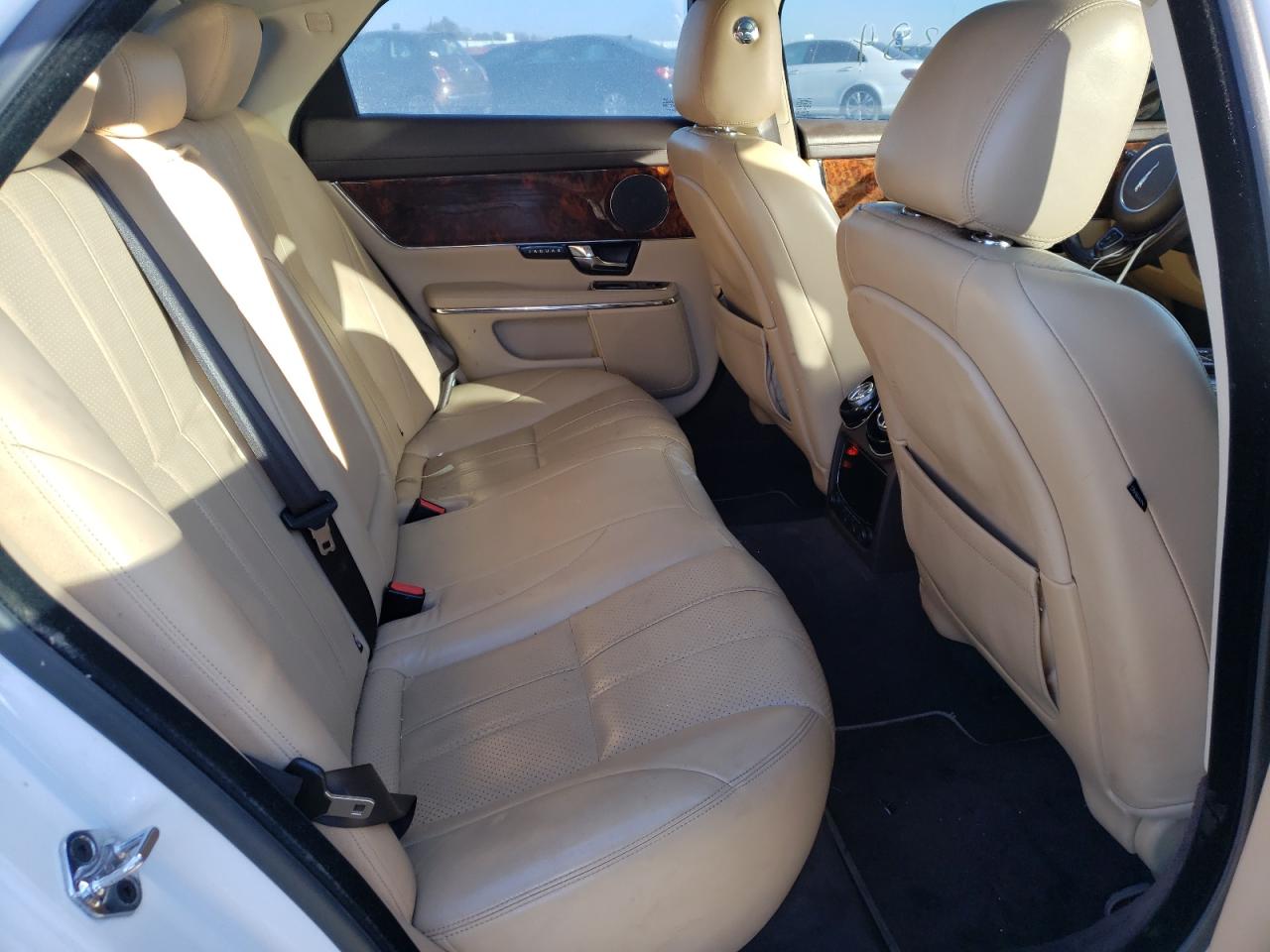 Photo 6 from auction – 2011 JAGUAR XJ with VIN SAJWA1CB4BLV21641