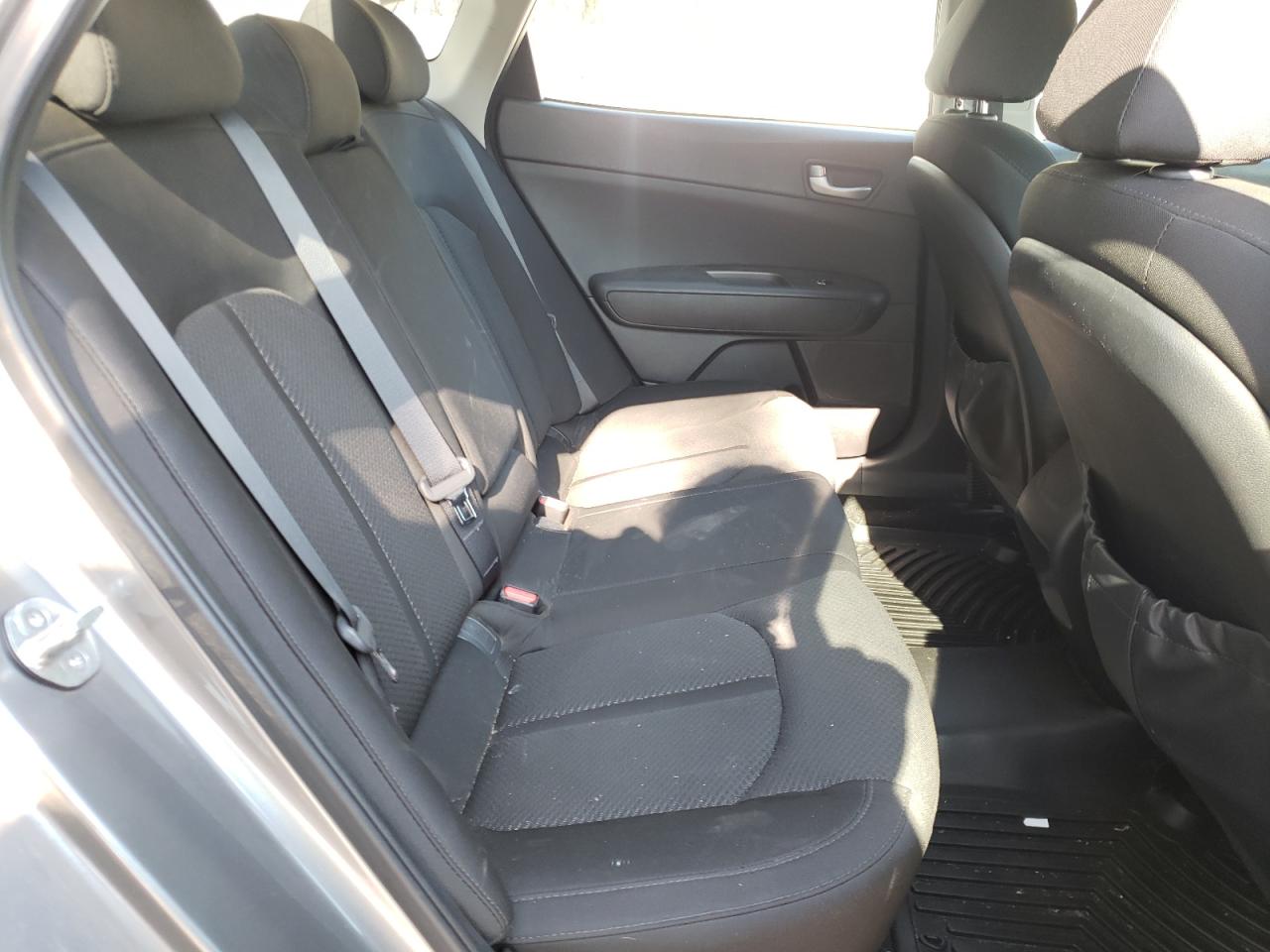 Photo 6 from auction – 2018 KIA OPTIMA LX with VIN 5XXGT4L33JG180609