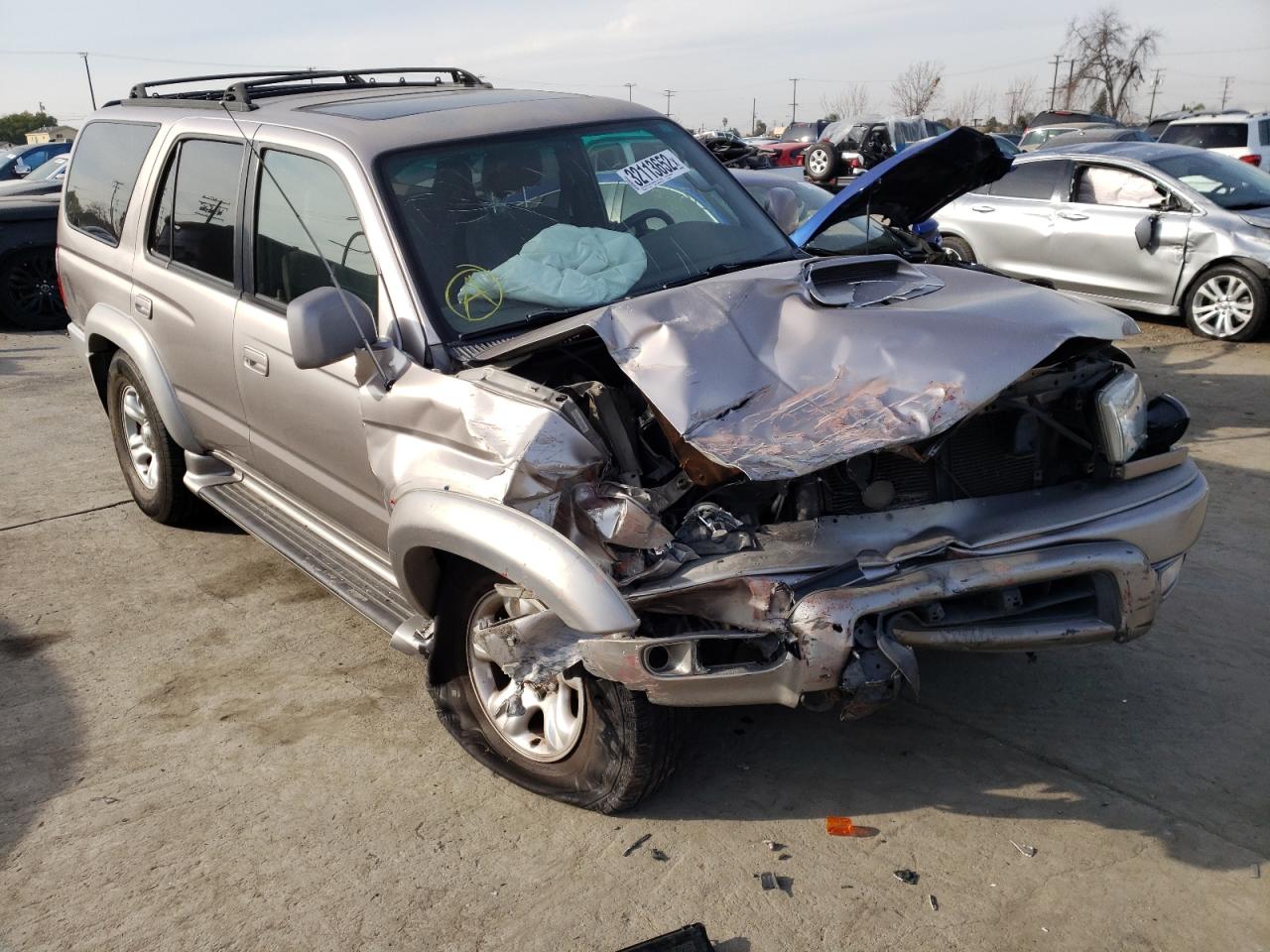 TOYOTA 4RUNNER SR 2002 with VIN JT3GN86R720249679 - Photo from auction