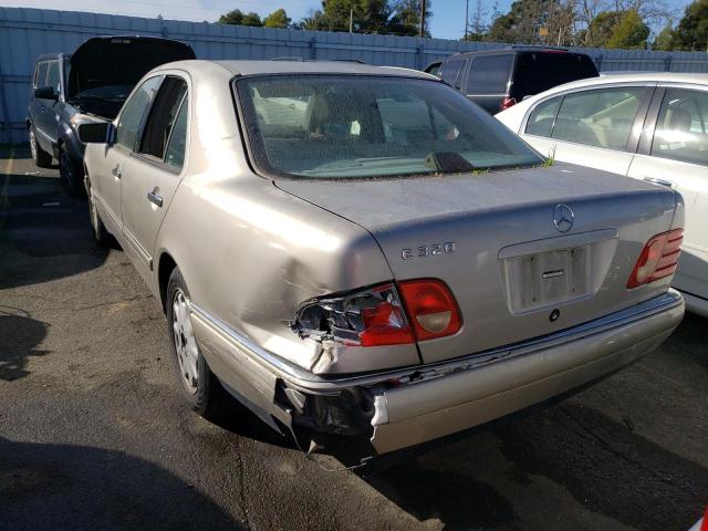 Photo 3 from auction – 1998 MERCEDES-BENZ E 320 with VIN WDBJF65F4WA666315